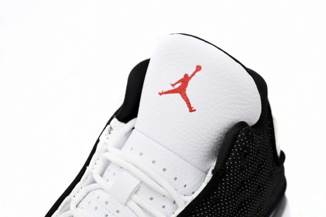 13 Retro Flint Black Jordan DJ5982-060 Air 0812